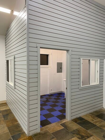 More Photos Of 4531 Pouli Rd, Kapaa Storefront Retail Office For Lease
