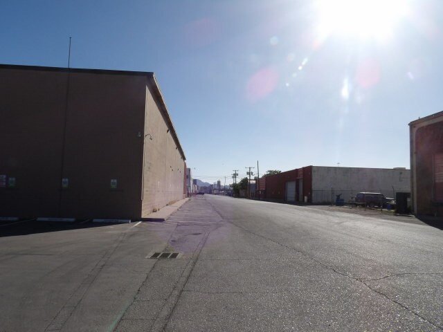 More Photos Of 2000 Mills Ave, El Paso Warehouse For Lease