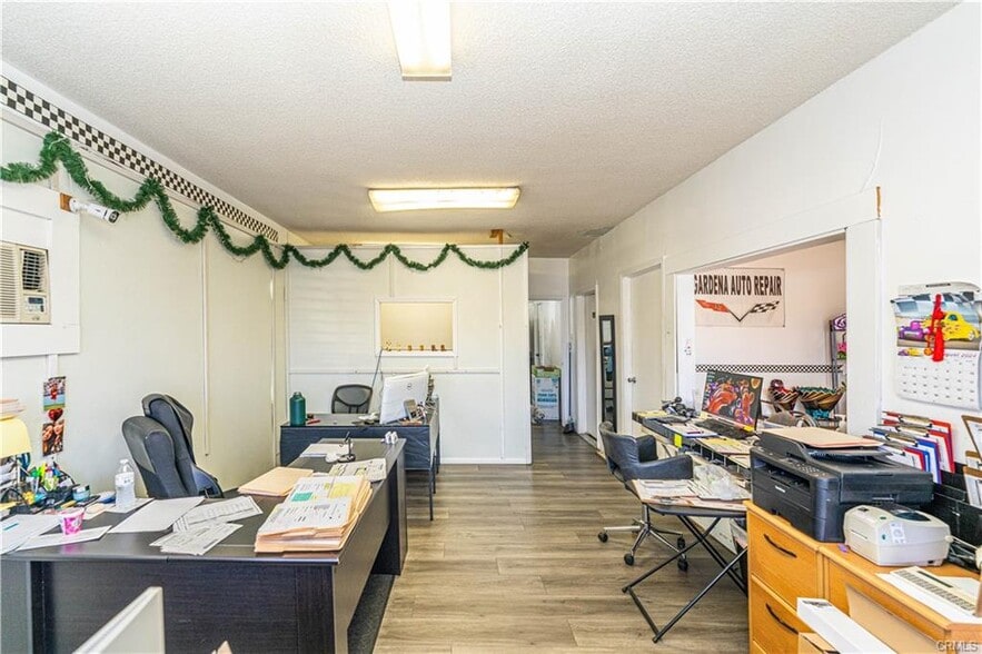 More Photos Of 16820 S Western Ave, Gardena Auto Repair For Sale