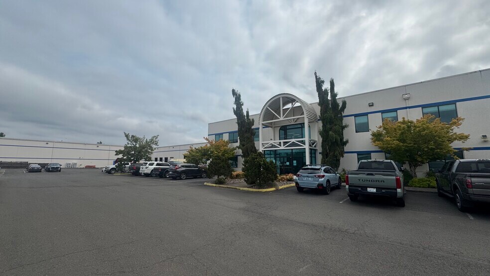 More Photos Of 1459 NW Sundial Rd, Troutdale Warehouse For Lease