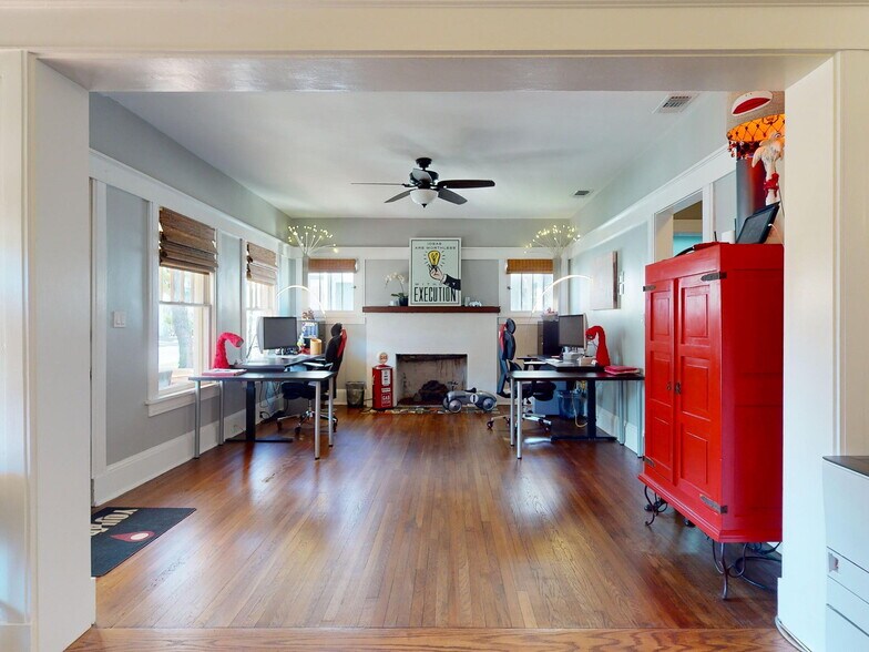 More Photos Of 215 Washington st, New Smyrna Beach Office Residential For Sale