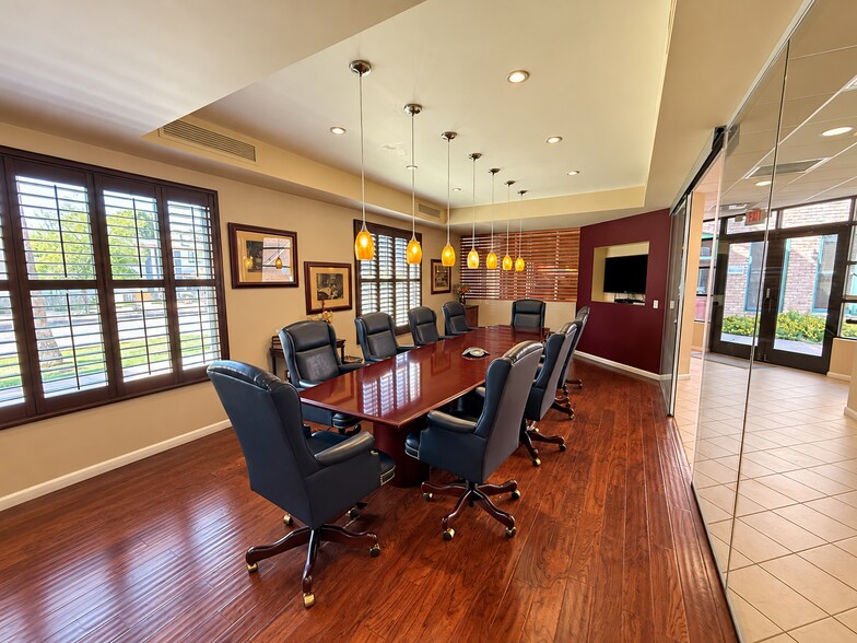 More Photos Of 343 W Roosevelt St, Phoenix Office For Sale
