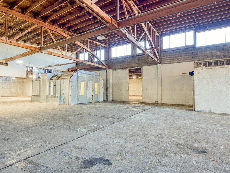 More Photos Of 300 Market St, Klamath Falls Warehouse For Sale