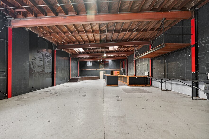 More Photos Of 760 Stone St, Oakland Industrial For Lease