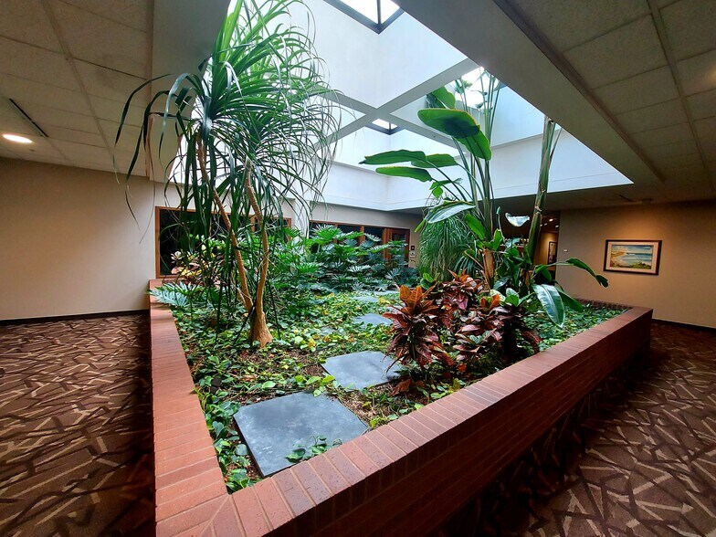 More Photos Of 1800 Westwood Center Blvd, Wausau Office For Sale