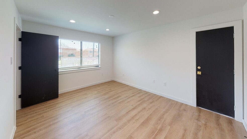 More Photos Of 5103-5111 Live Oak St, Dallas Apartments For Sale