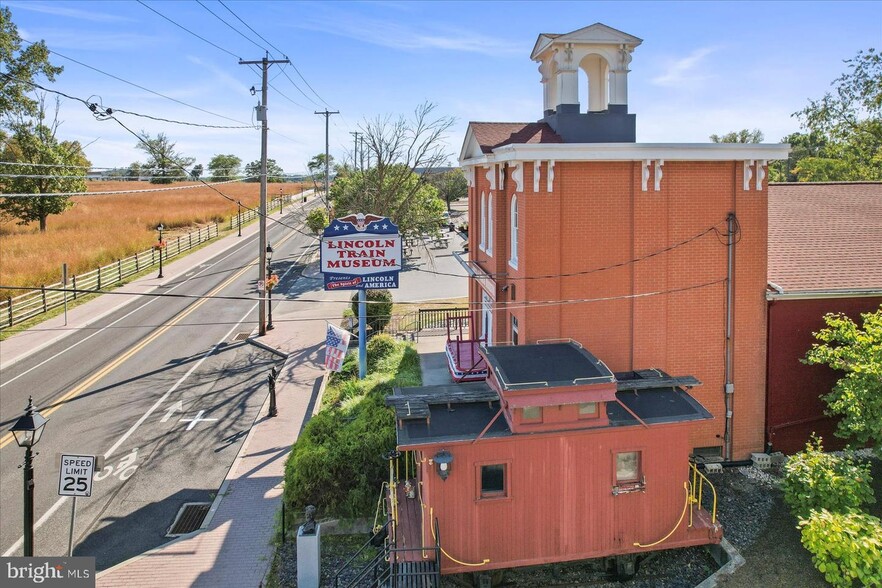 More Photos Of 425 Steinwehr Ave, Gettysburg Storefront Retail Office For Sale