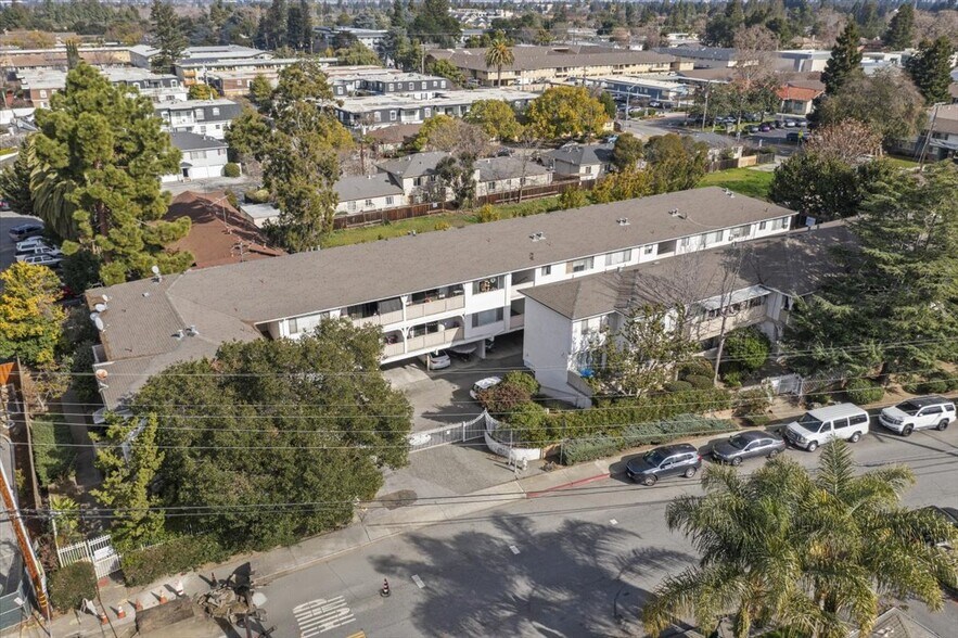 Primary Photo Of 1920 Latham Rd, Mountain View Apartments For Sale