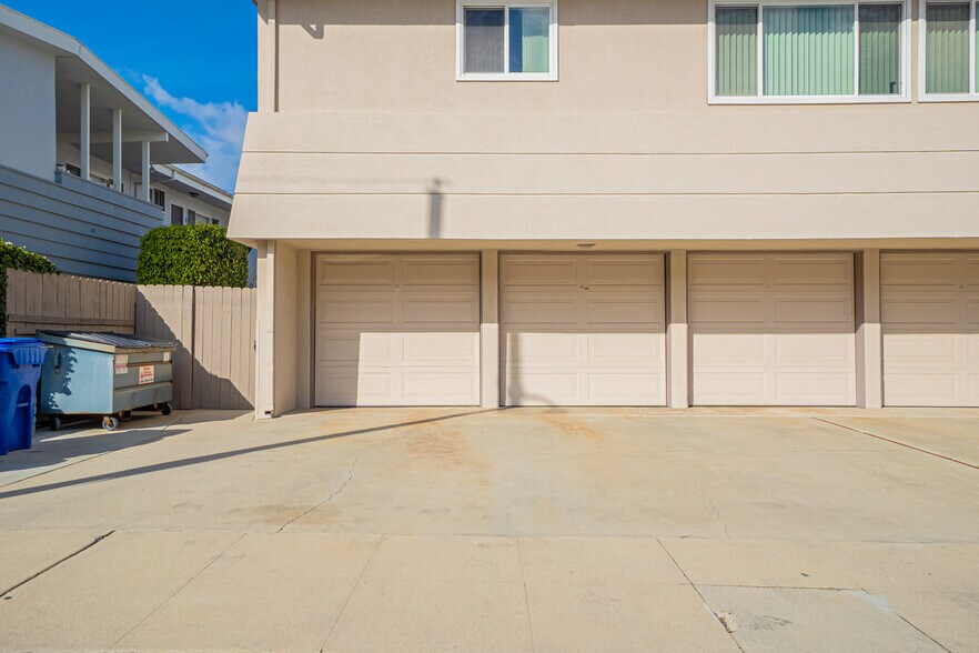 More Photos Of 523 Avenue G, Redondo Beach Multifamily For Sale