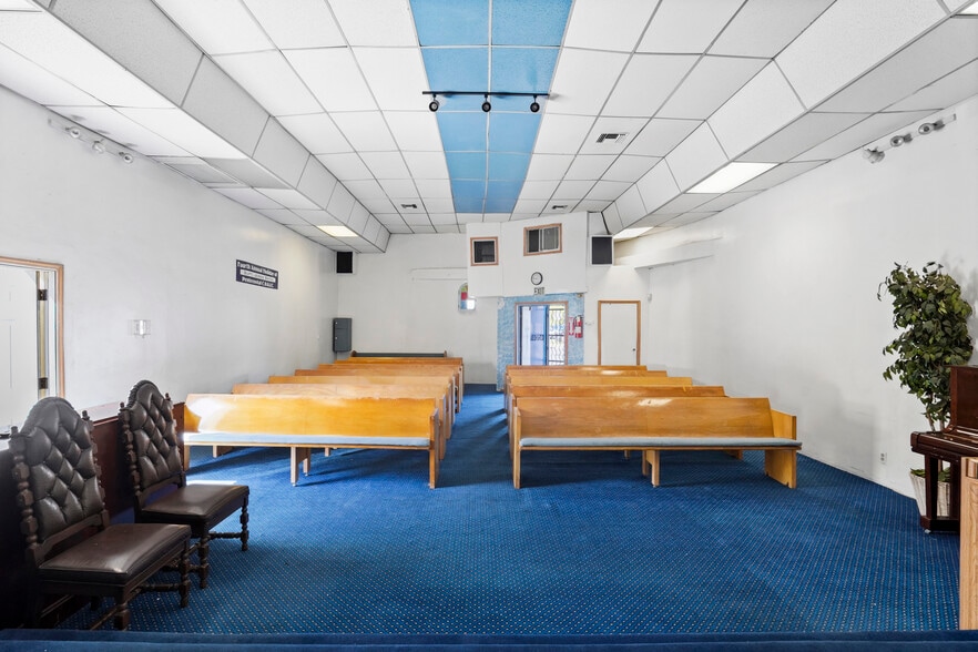 Primary Photo Of 1108 E 84th Pl, Los Angeles Religious Facility For Sale