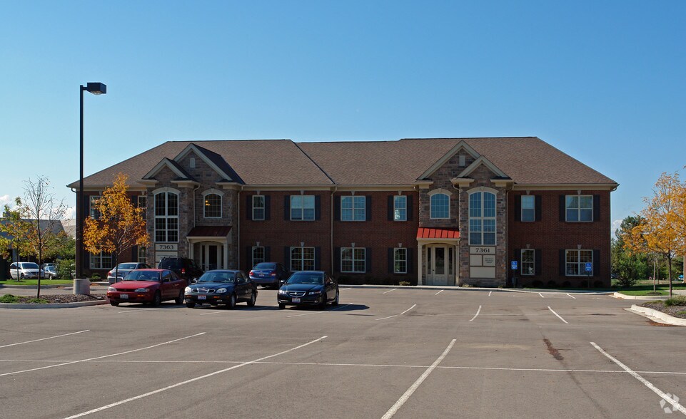 More Photos Of 7361-7363 E Kemper Rd, Cincinnati Loft Creative Space For Lease