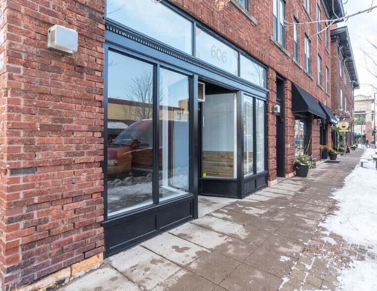 More Photos Of 606 Selby Ave, Saint Paul Storefront Retail Residential For Lease