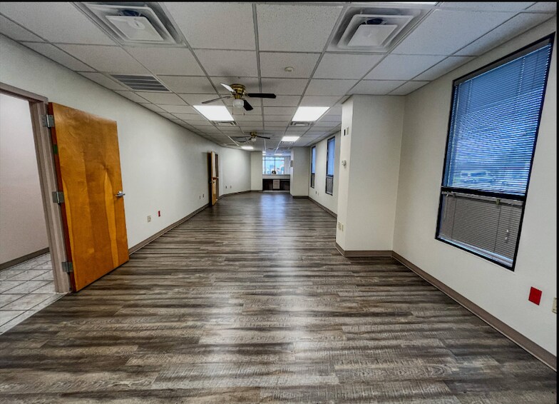 More Photos Of 2400 S Main St, Corbin Flex For Sale