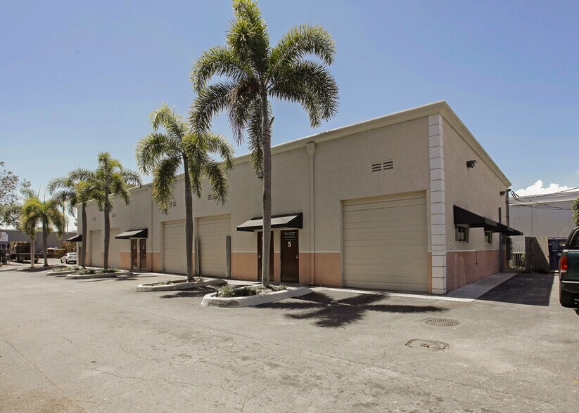 More Photos Of 1011 NW 51st St, Fort Lauderdale Unknown For Lease