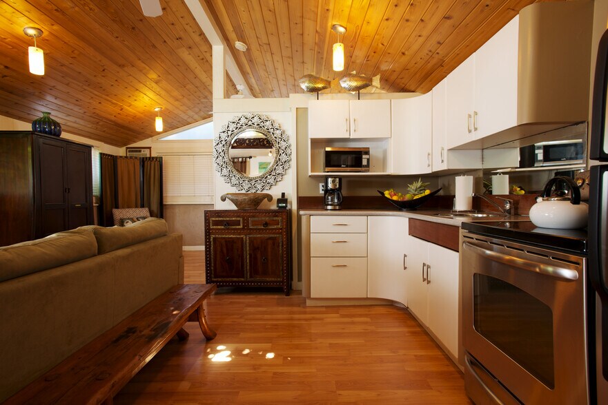 More Photos Of 40 Ae Pl, Paia Apartments For Sale