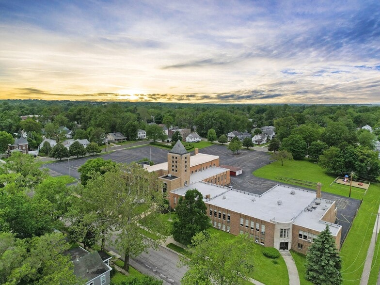 Primary Photo Of 801 S Madison St, Bloomington Religious Facility For Sale