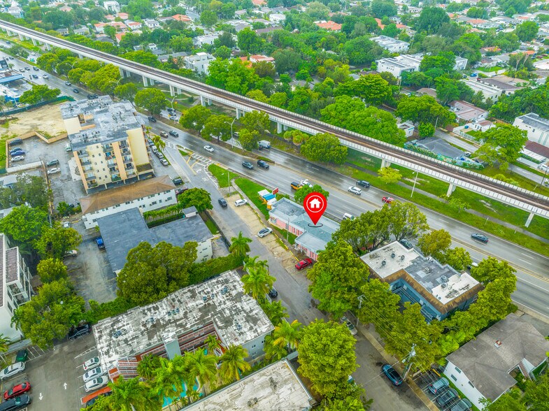 More Photos Of 3250 S Dixie Hwy, Miami Medical For Sale