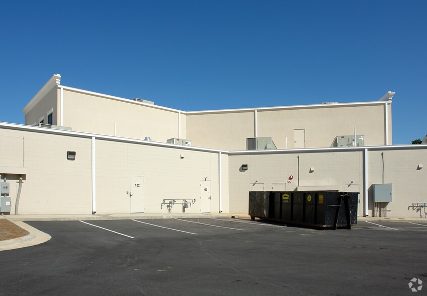 More Photos Of 4401 W Wendover Ave, Greensboro Freestanding For Lease