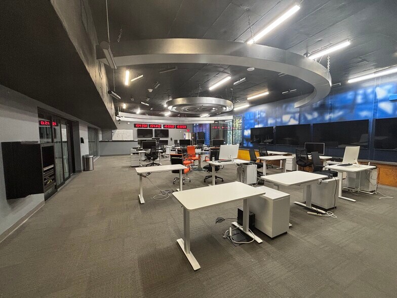 More Photos Of 2320 Killearn Center Blvd, Tallahassee Office For Sale