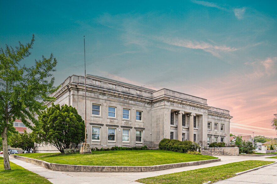 More Photos Of 807 61st St, Kenosha Lodge Meeting Hall For Sale