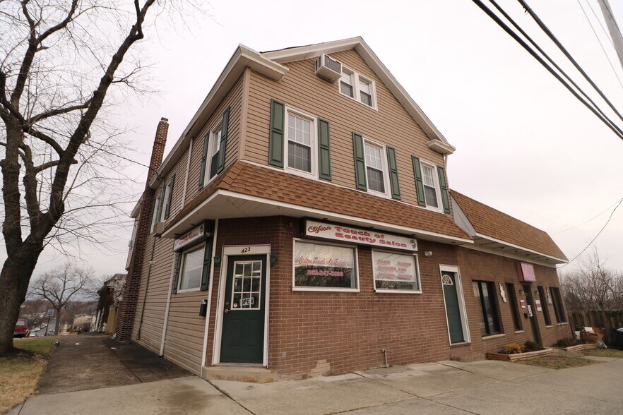 Primary Photo Of 421-423 Lakeview Ave, Clifton Storefront Retail Residential For Sale