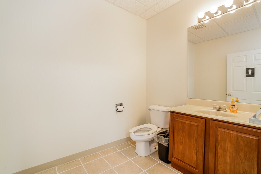 More Photos Of 100 Schoosett St, Pembroke Office For Sale