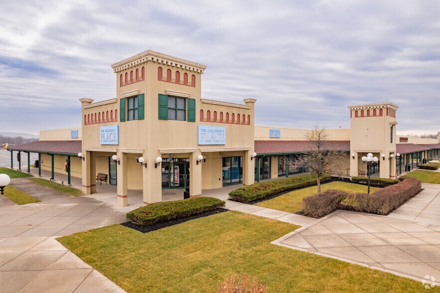 More Photos Of 495 Prime Outlets Blvd, Hagerstown Unknown For Lease