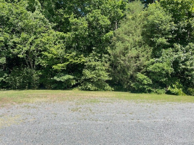 More Photos Of 75 Maple Rd, Mathews Office For Sale