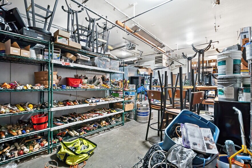 More Photos Of 380 Coal St, Wilkes Barre Freestanding For Lease