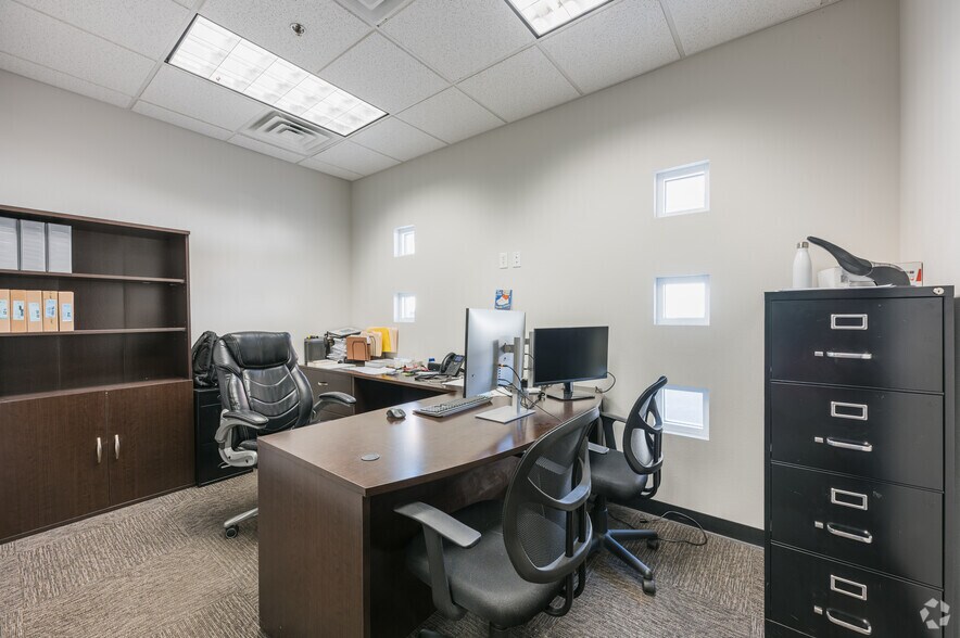 More Photos Of 9325 W Sahara Ave, Las Vegas Freestanding For Lease