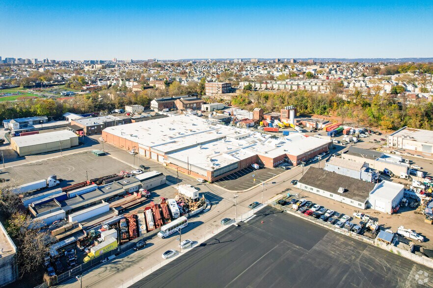 More Photos Of 35 Obrien St, Kearny Manufacturing For Lease