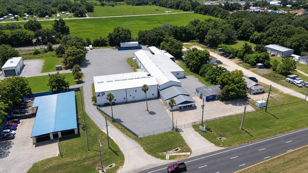 More Photos Of 3145 US Highway 92 E, Lakeland Warehouse For Lease