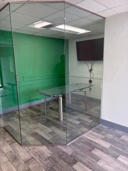 More Photos Of 4330 Sheridan St, Hollywood Medical For Sale