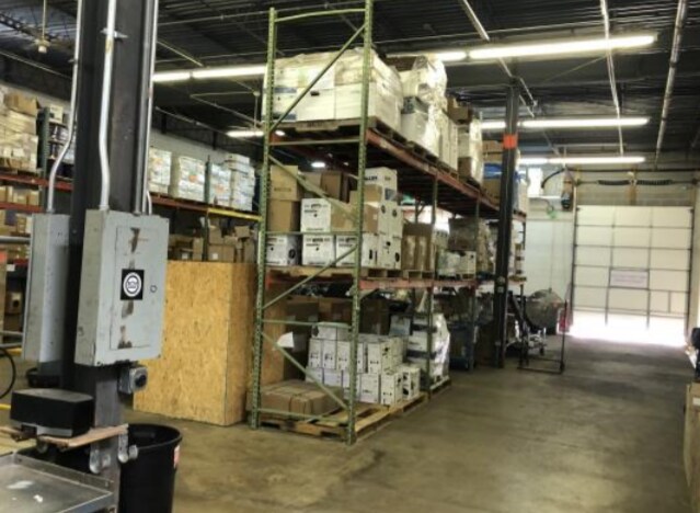 More Photos Of 435 W Fullerton Ave, Elmhurst Light Manufacturing For Sale