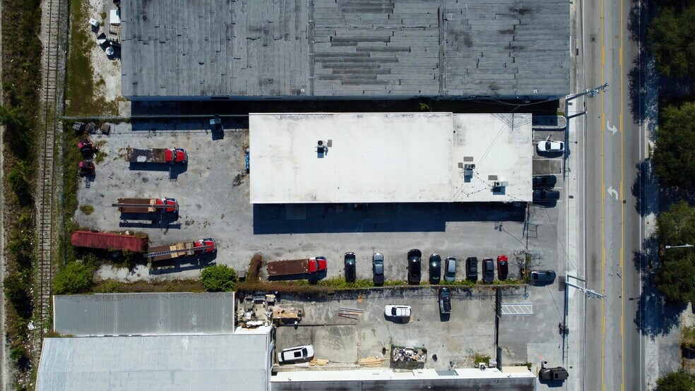 More Photos Of 1220 NW 23rd Ave, Fort Lauderdale Warehouse For Sale