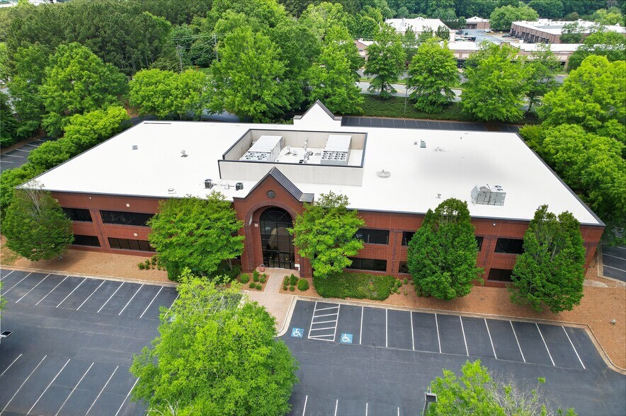 More Photos Of 1357 Hembree Rd, Roswell Medical For Lease