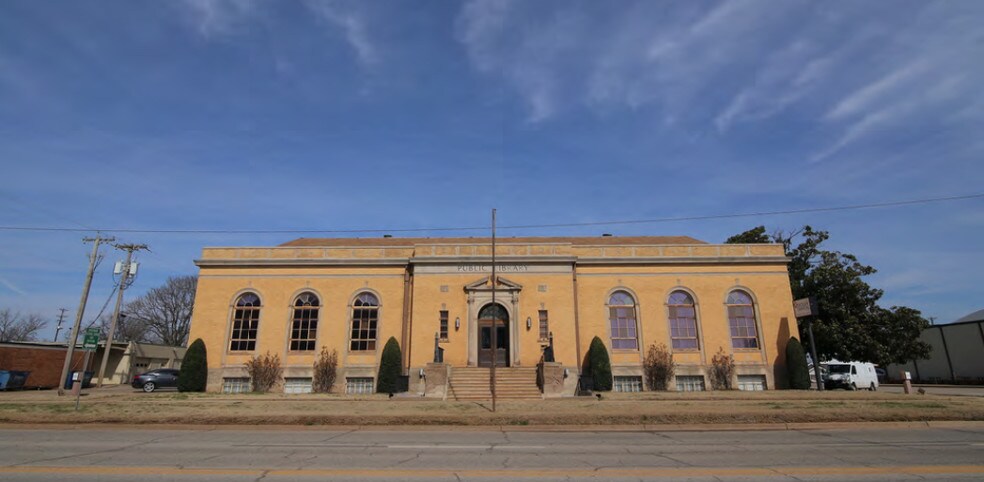 Primary Photo Of 206 W 6th Ave, Stillwater Loft Creative Space For Sale