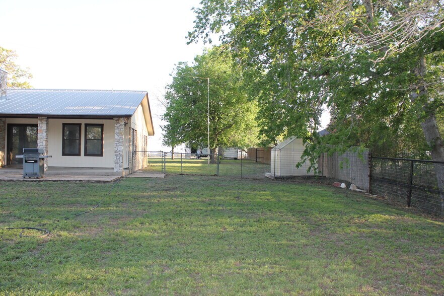 More Photos Of 986 Shiloh Rd, Bastrop Land For Sale