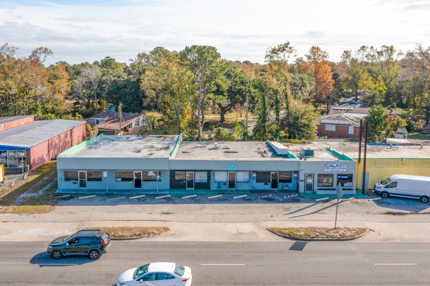 Primary Photo Of 5075 Dorchester Rd, North Charleston Freestanding For Lease