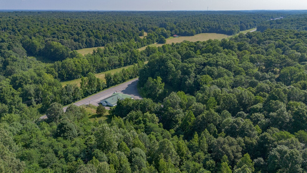 More Photos Of 6641 US Highway 62 W, Kuttawa Flex For Sale