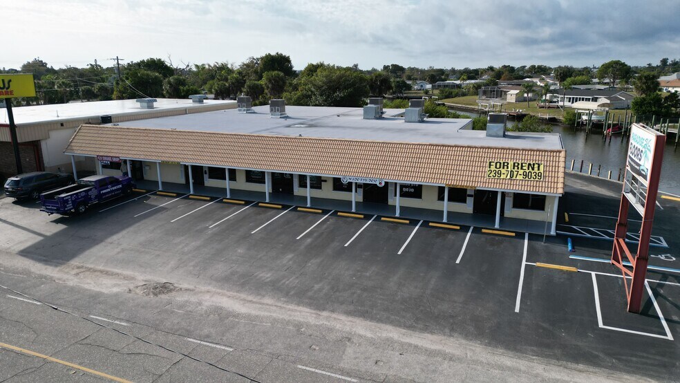 Primary Photo Of 3527 Tamiami Trl, Port Charlotte Freestanding For Sale