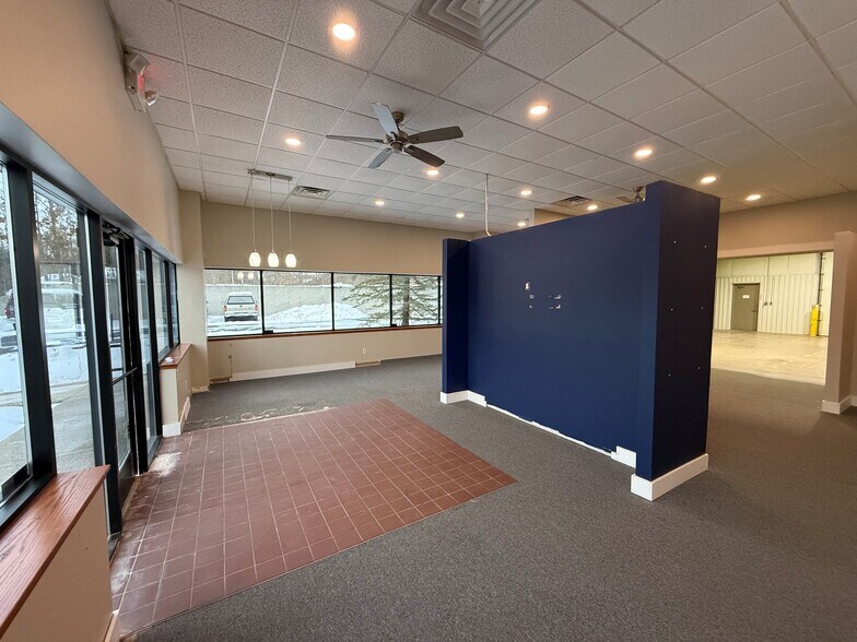 More Photos Of 3765-3773 Sky King Blvd, Kalamazoo Light Distribution For Lease