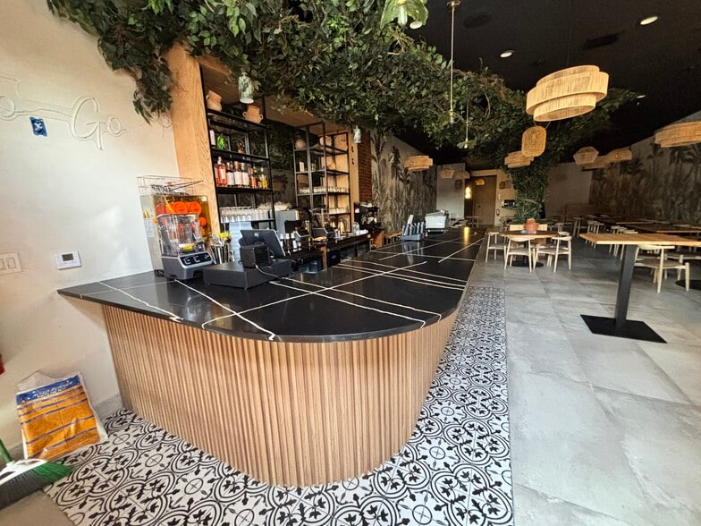 More Photos Of 4105 Park Ave, Union City Restaurant For Sale