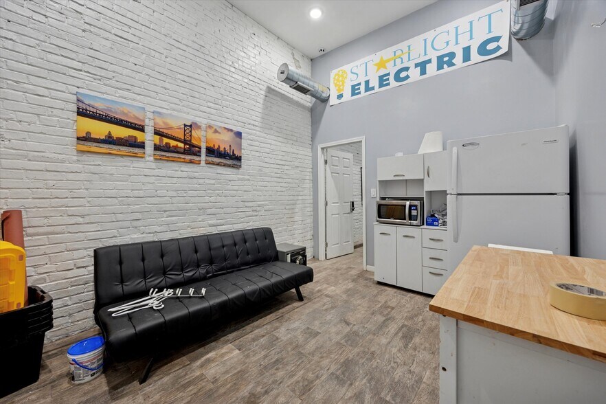 More Photos Of 3353 Miller St, Philadelphia Refrigeration Cold Storage For Sale