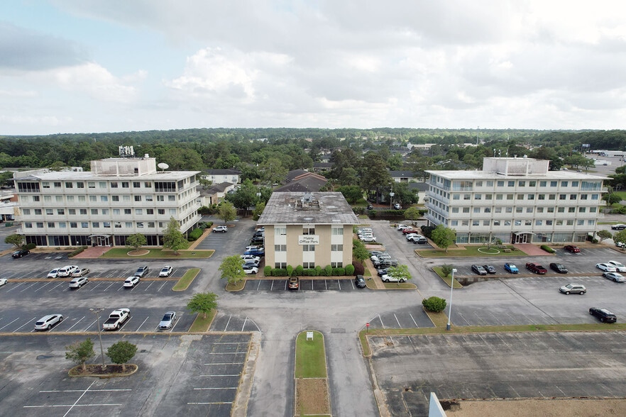 More Photos Of 3929 Airport Blvd, Mobile Office For Sale
