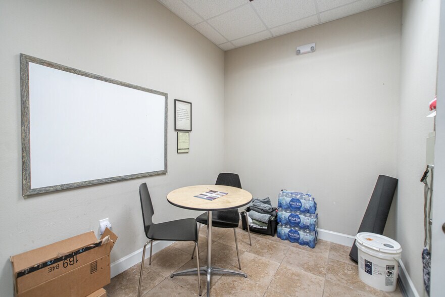 More Photos Of 2219 Sawdust Rd, The Woodlands Office For Sale