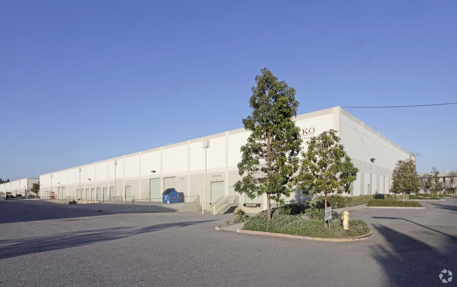 More Photos Of 1919 Monterey Rd, San Jose Warehouse For Lease
