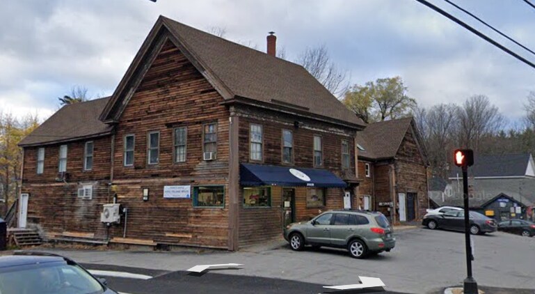Primary Photo Of 2 Chadborne Rd, Sebago Lake Storefront Retail Residential For Sale
