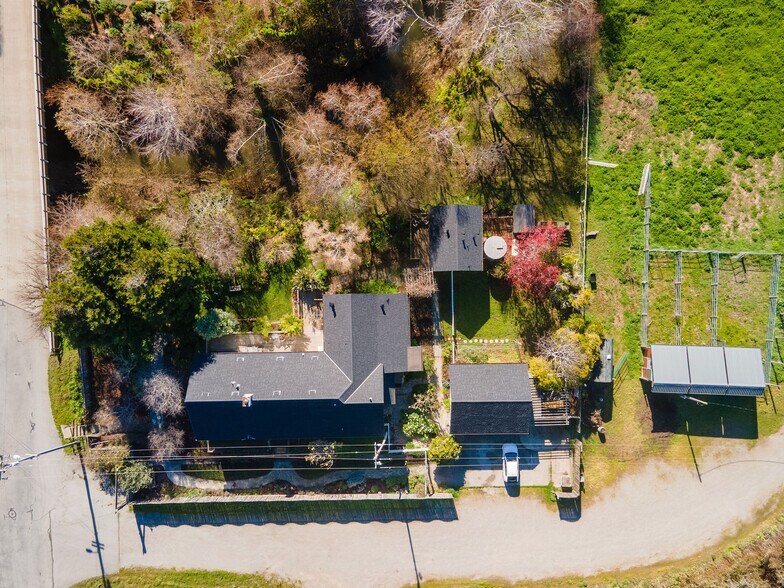 More Photos Of 393 Stage Rd, Pescadero Hospitality For Sale