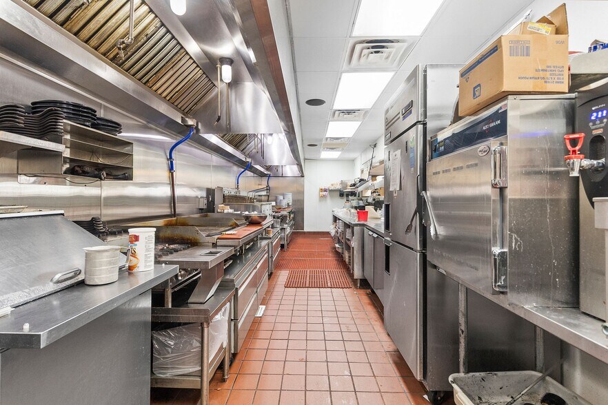 More Photos Of 13031 FM 1960 Rd W, Houston Restaurant For Sale